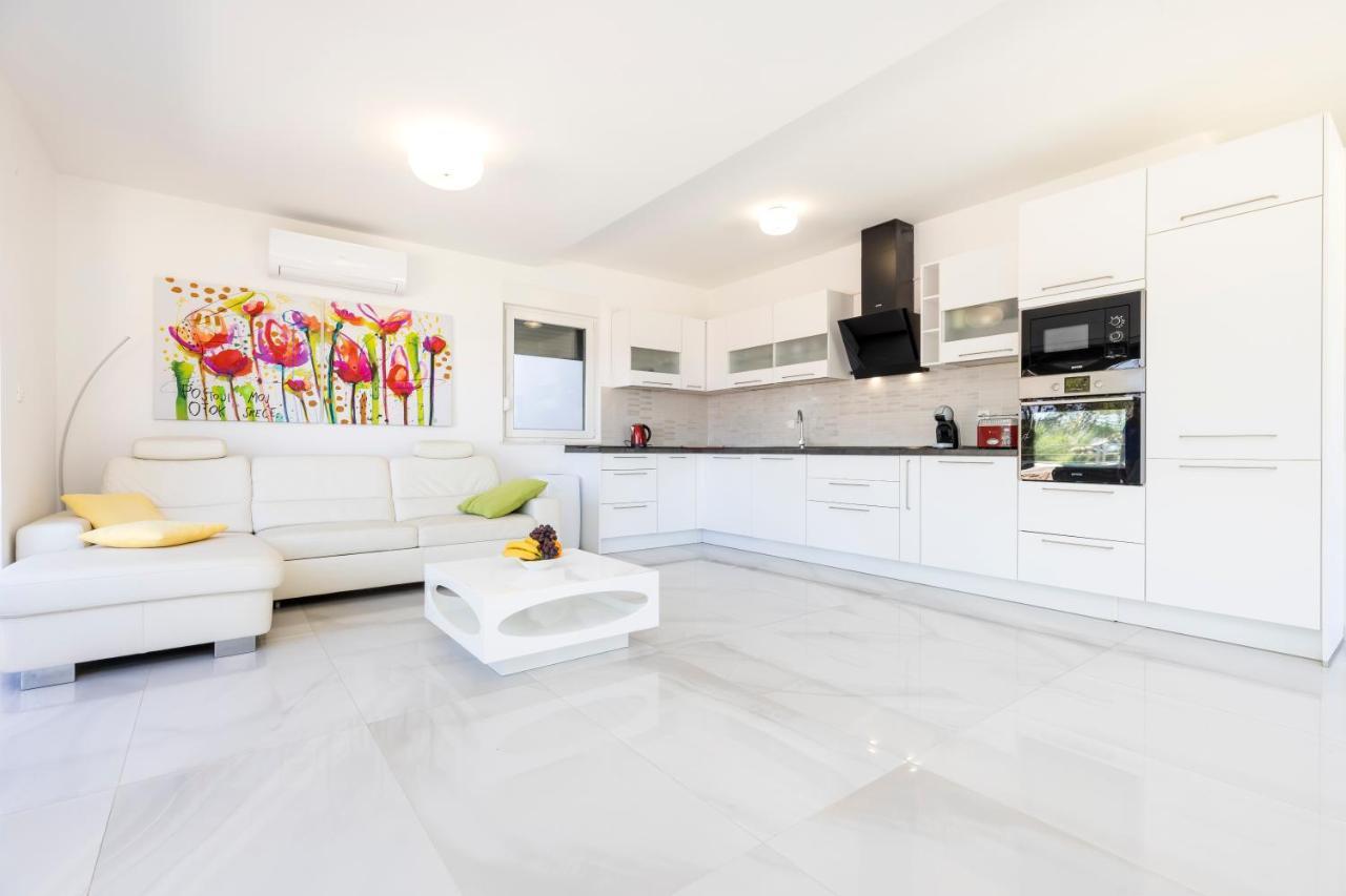 Apartments Olea Mali Losinj Exterior photo